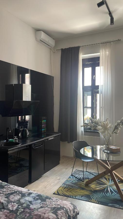 Lux Dabich 1 Apartment Novi Sad Exterior photo